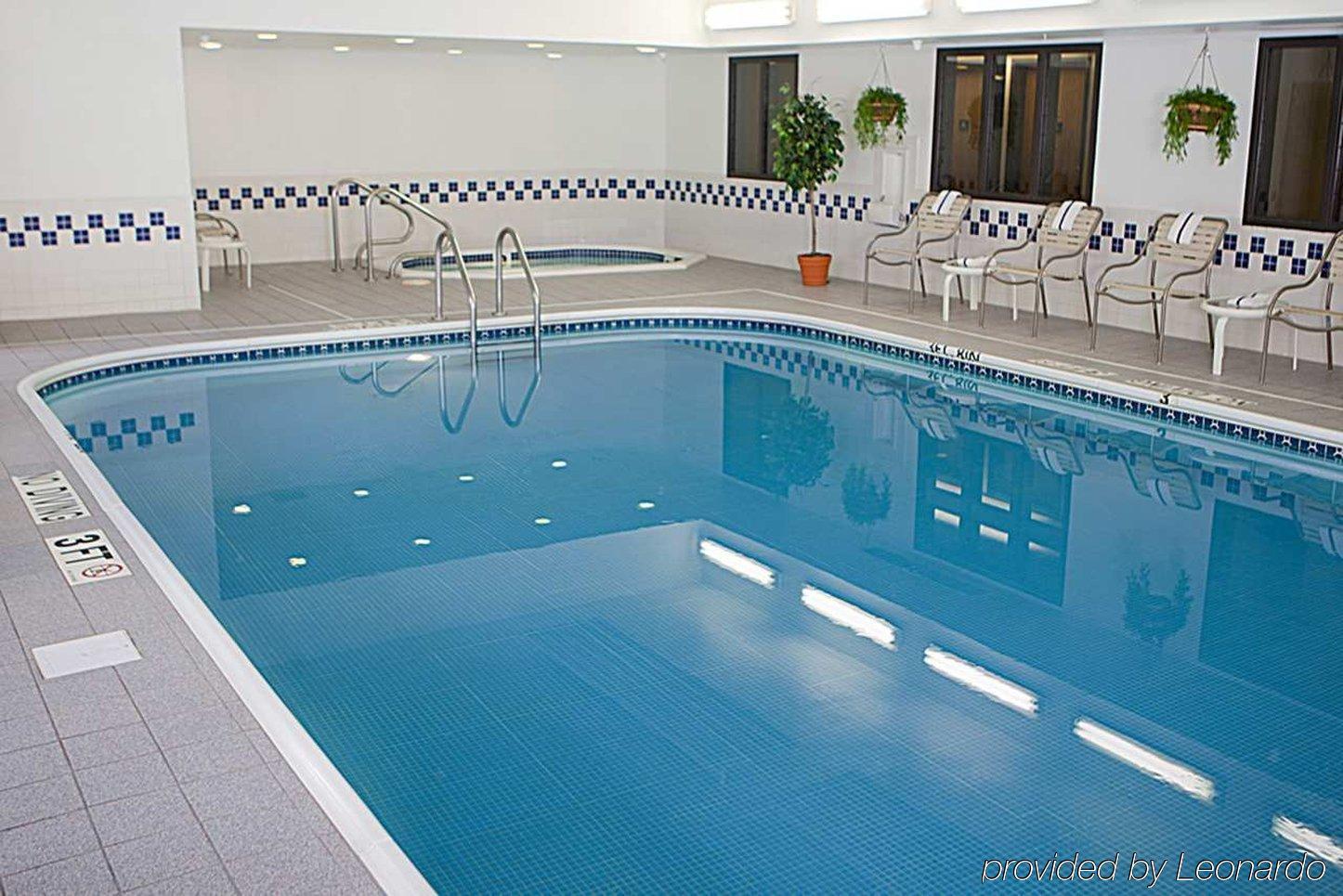 Hotel Baymont By Wyndham City/quail Springs 3*